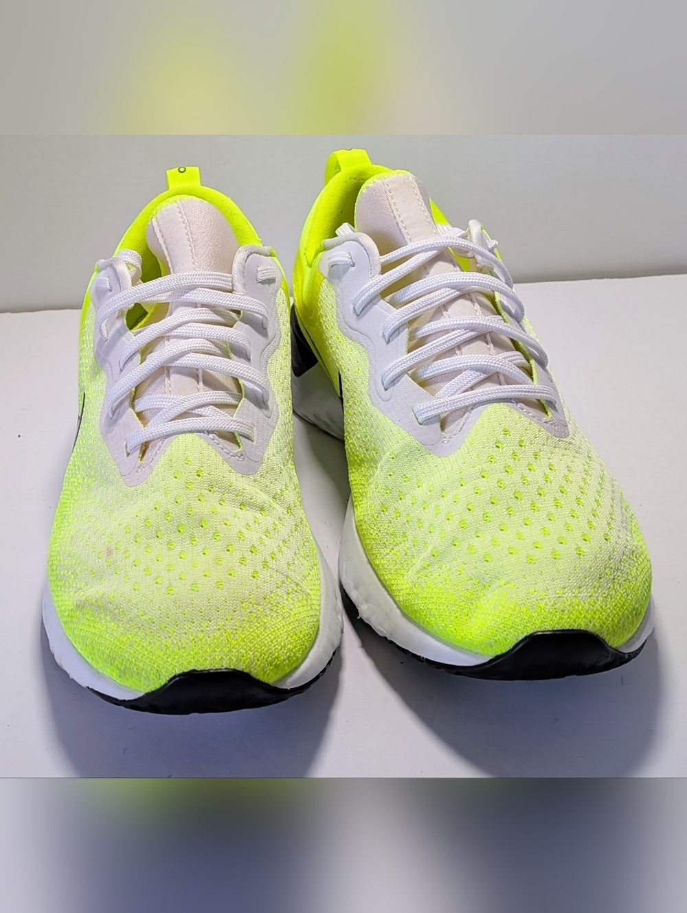 Nike Odyssey React Volt White Black Running Shoes Men’s Size 11.5 - Picture 4 of 6